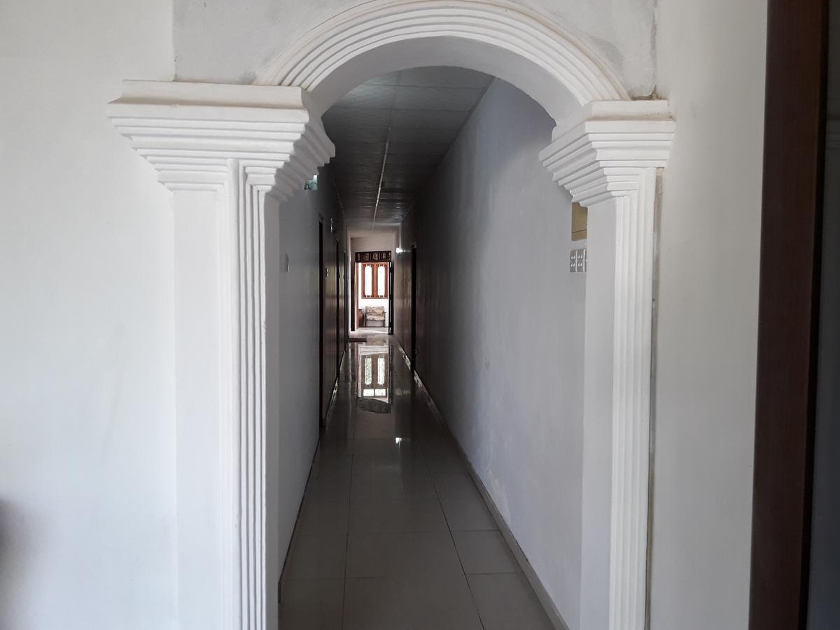 Sea Front Hikkaduwa Otel Dış mekan fotoğraf