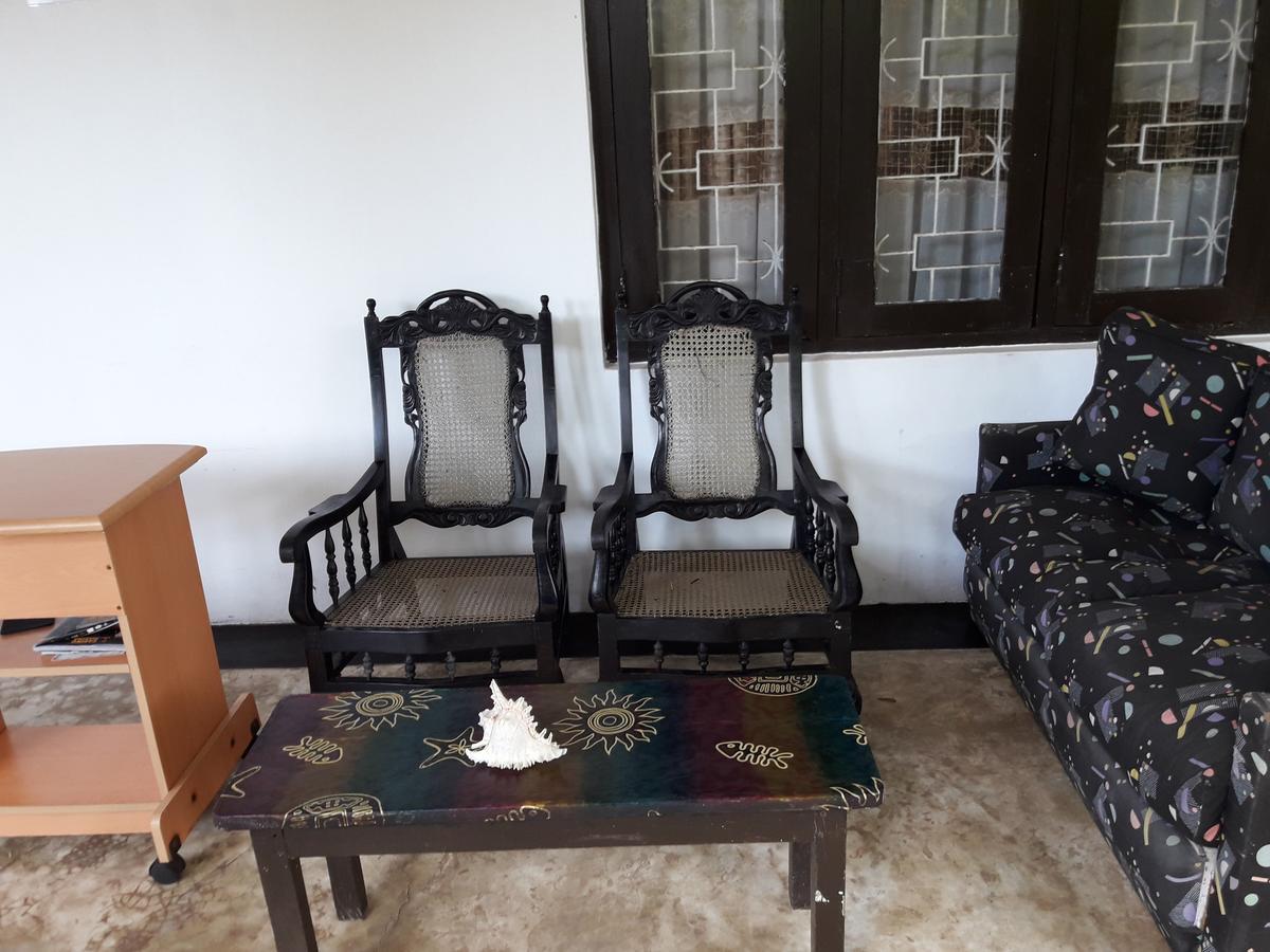 Sea Front Hikkaduwa Otel Dış mekan fotoğraf