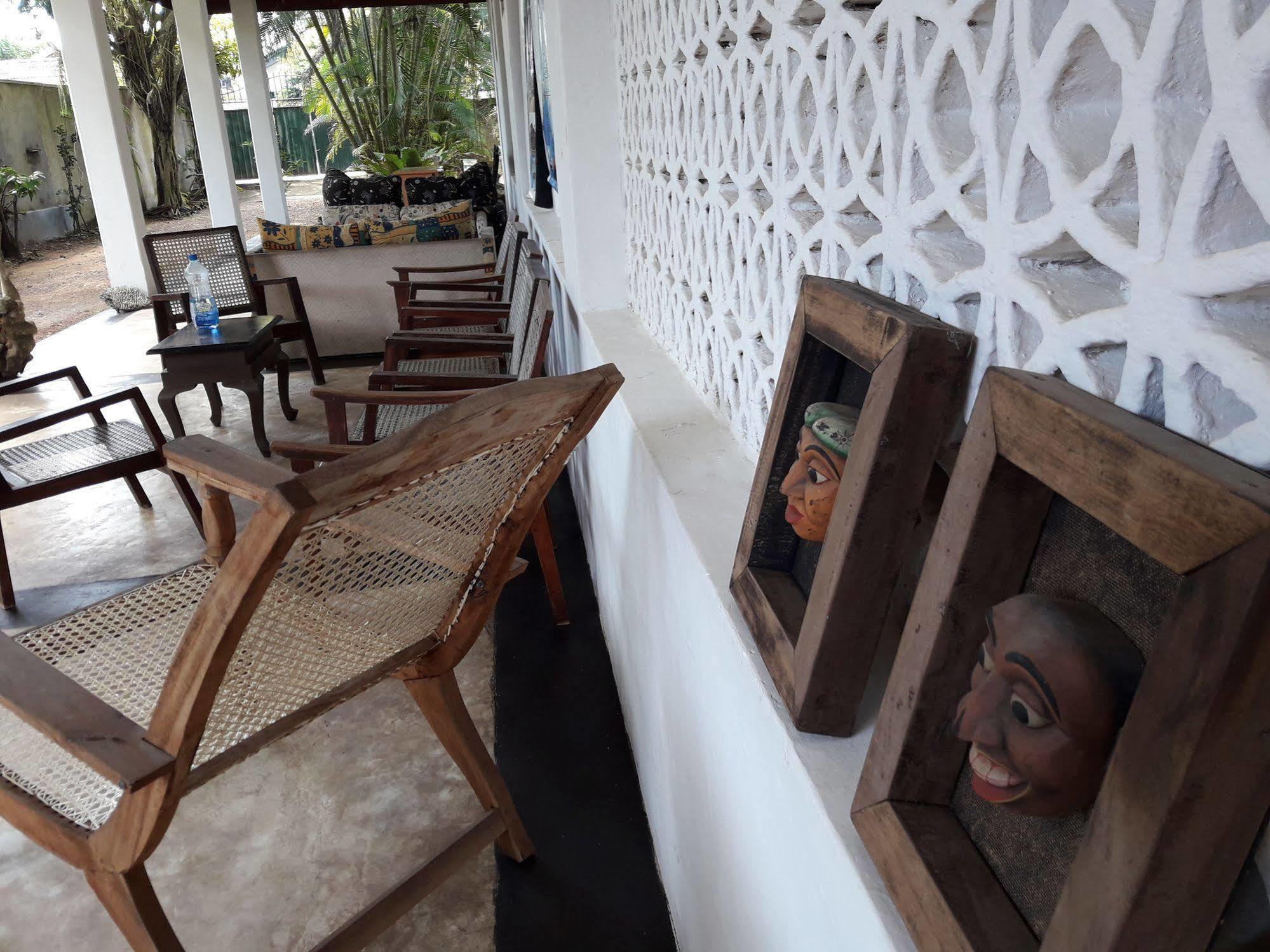 Sea Front Hikkaduwa Otel Dış mekan fotoğraf